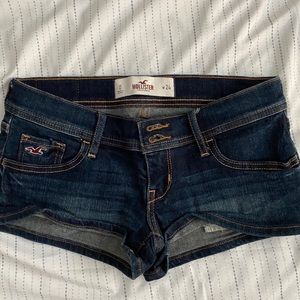 Hollister short
